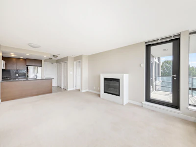 902-6333 Katsura Street - 5