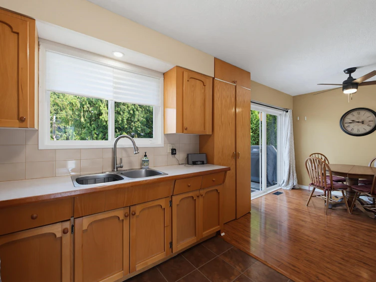 7915 Teal Avenue, Mission, BC, V2V 3G7 - 8