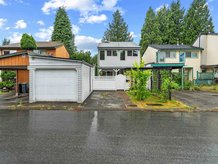 886 Pinebrook Place, Coquitlam, BC, V3C 4B9 - 21
