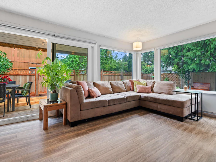 886 Pinebrook Place, Coquitlam, BC, V3C 4B9 - 6