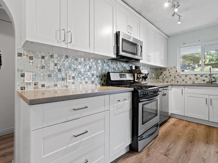886 Pinebrook Place, Coquitlam, BC, V3C 4B9 - 26