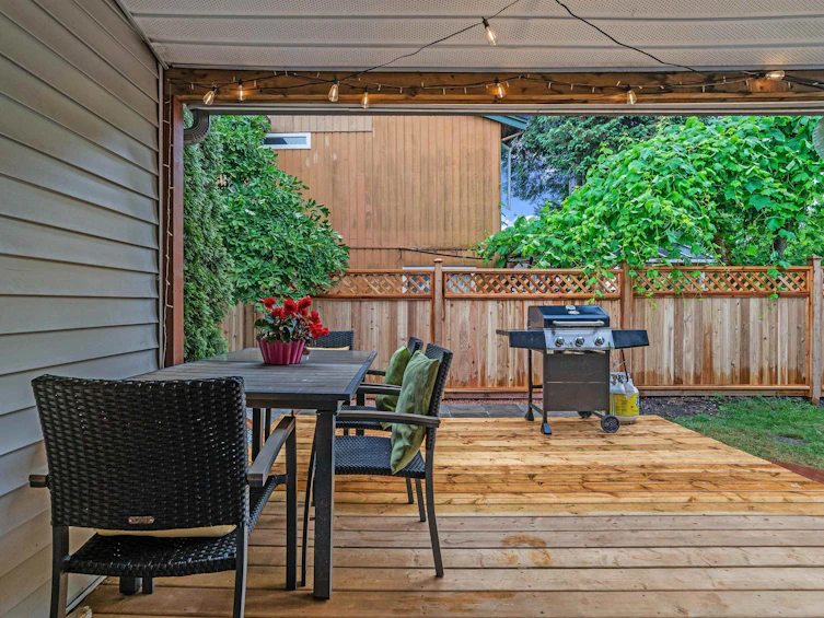 886 Pinebrook Place, Coquitlam, BC, V3C 4B9 - 12