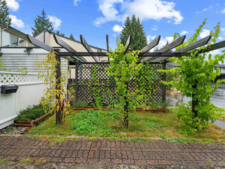886 Pinebrook Place, Coquitlam, BC, V3C 4B9 - 25