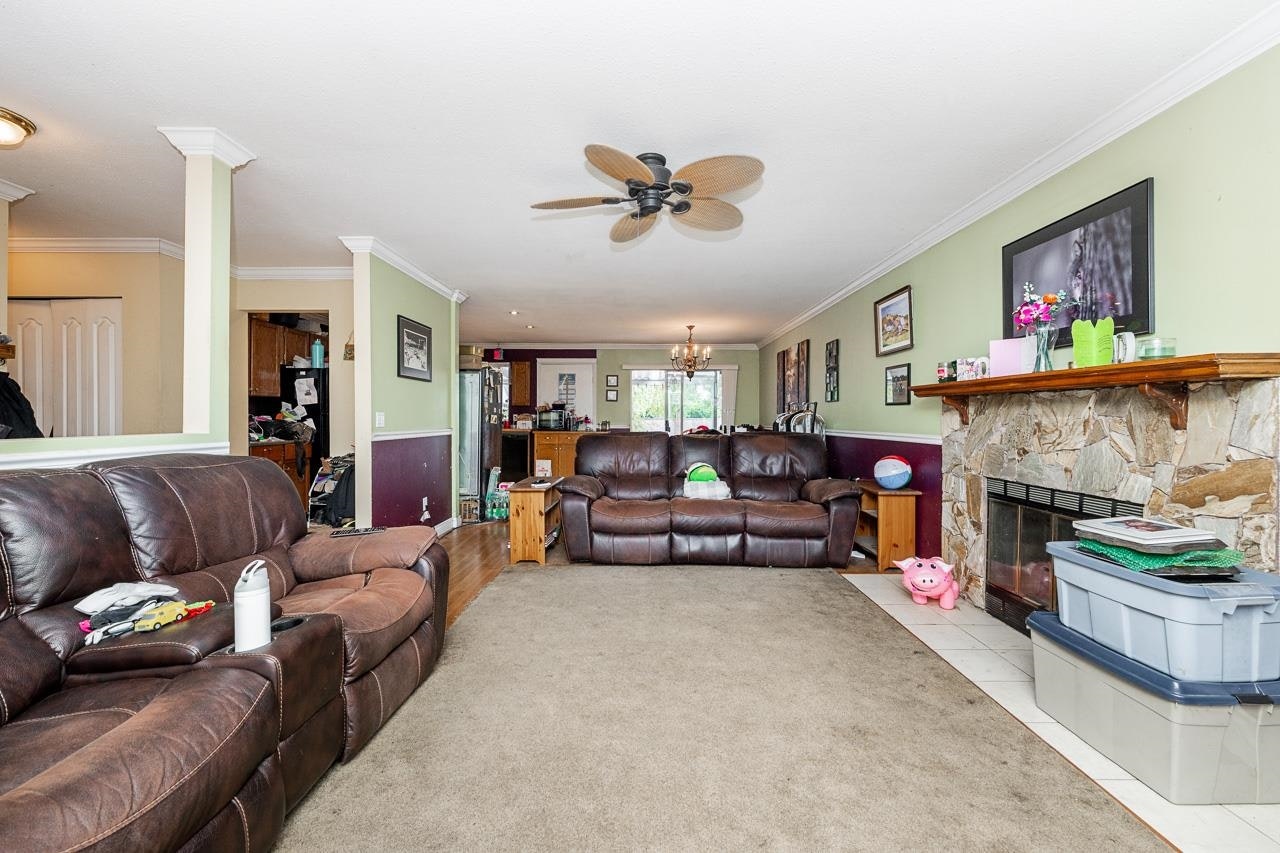 20102 Ditton Street, Maple Ridge, BC, V2X 9H4 - 10