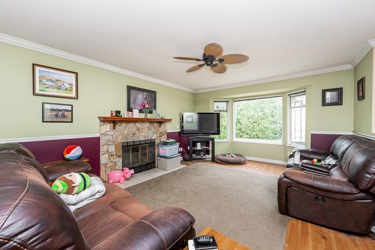 20102 Ditton Street, Maple Ridge, BC, V2X 9H4 - 8