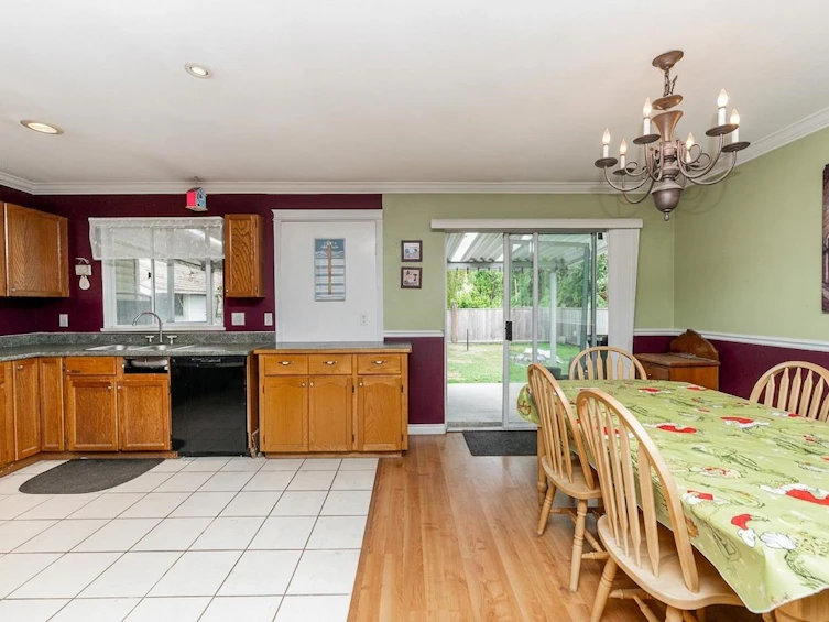 20102 Ditton Street, Maple Ridge, BC, V2X 9H4 - 12