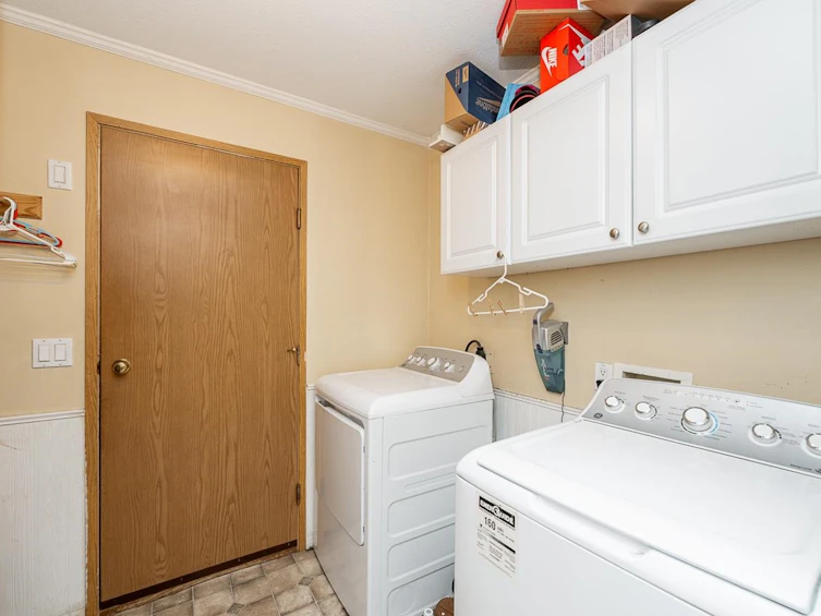 20102 Ditton Street, Maple Ridge, BC, V2X 9H4 - 11