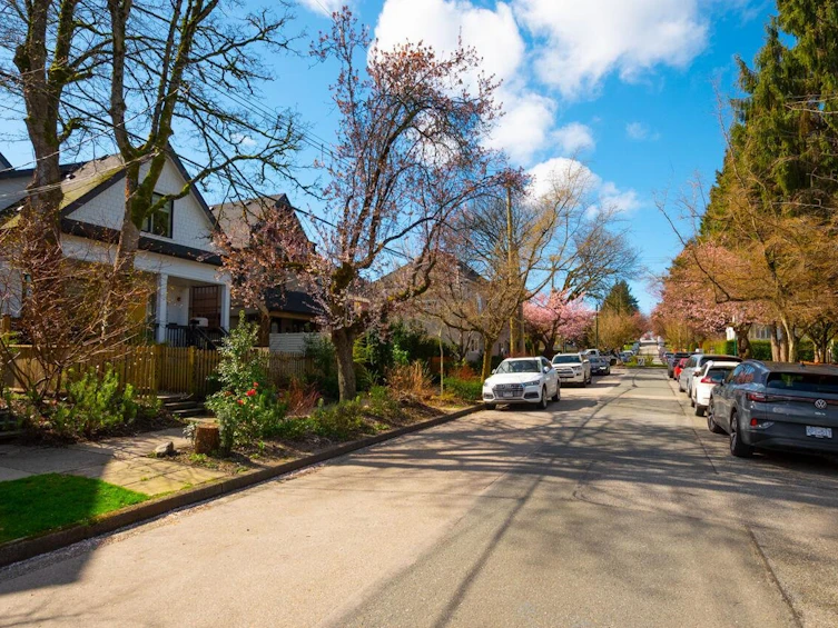 1026 E 13th Avenue, Vancouver, BC, V5T 2L8 - 32