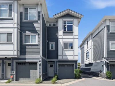 15-9560 Alexandra Road - 2
