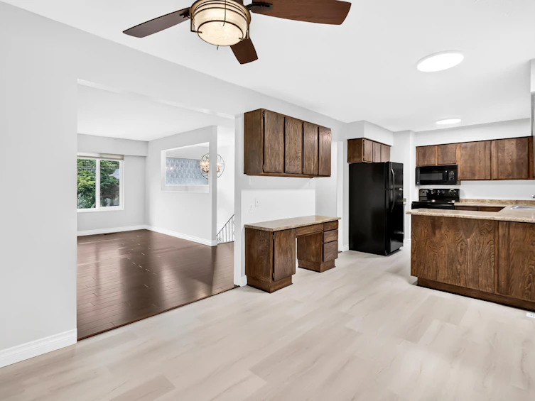 20800 Camwood Avenue, Maple Ridge, BC, V2X 2P1 - 12