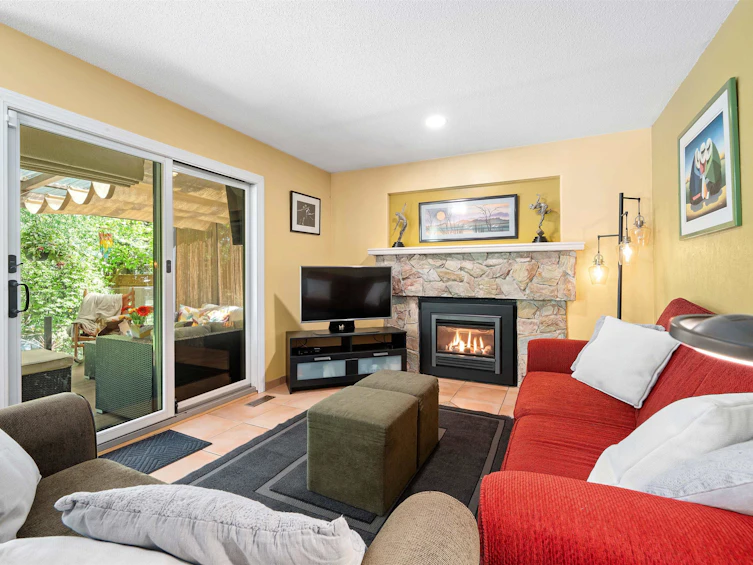 1405 Glenview Court, Coquitlam, BC, V3E 2P5 - 12