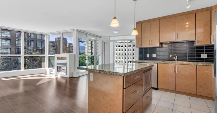 501-1189 Melville Street, Vancouver, BC, V6E 4T8