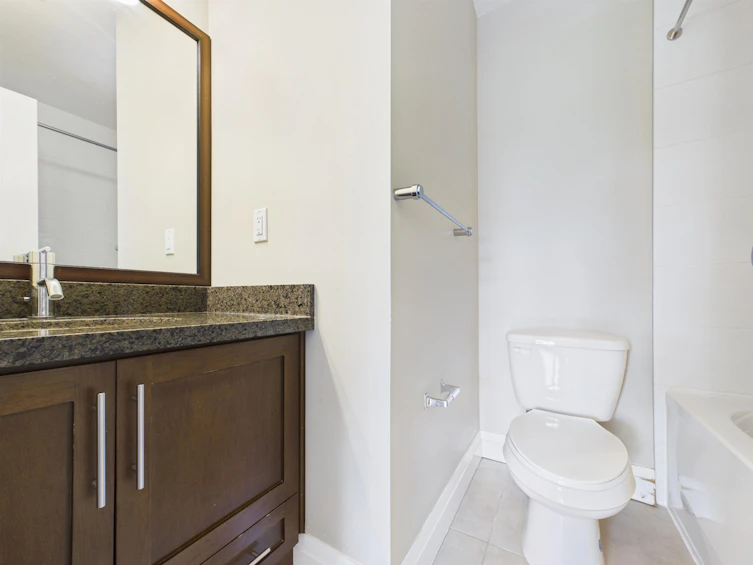 211-5588 Patterson Avenue, Burnaby, BC, V5H 0A7 - 19