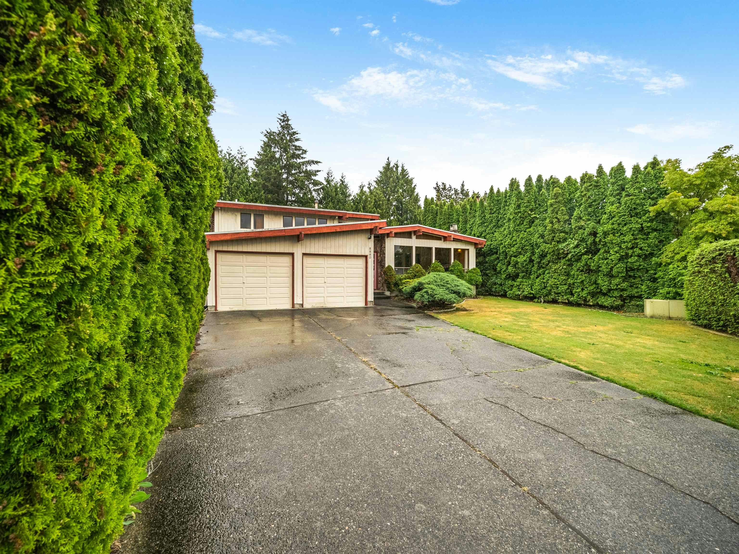 8880 Carmichael Street, Richmond, BC, V6Y 2W4