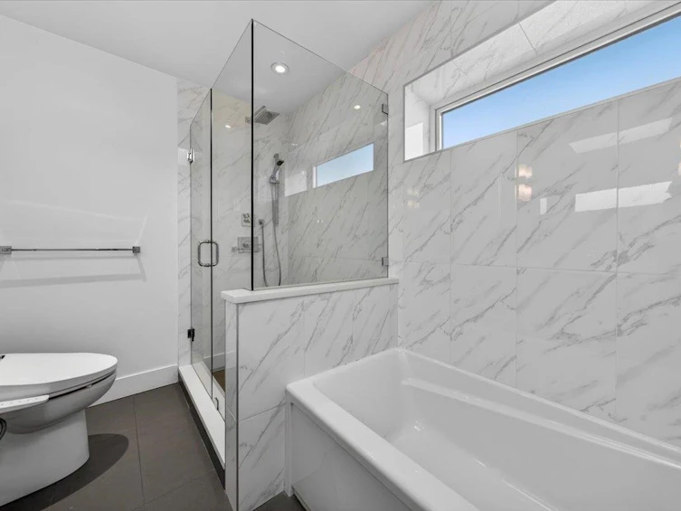2-252 E 19th Street, North Vancouver, BC, V7L 2Z2 - 14