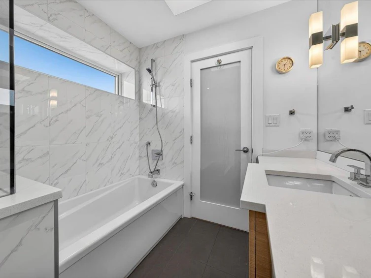 2-252 E 19th Street, North Vancouver, BC, V7L 2Z2 - 13