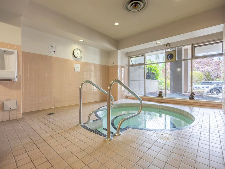 1007-9633 Manchester Drive, Burnaby, BC, V3N 4Y9 - 16