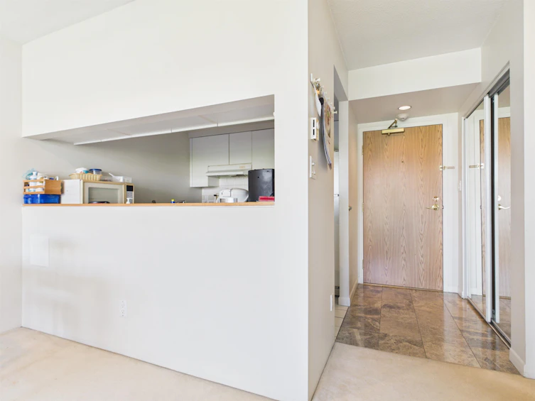1007-9633 Manchester Drive, Burnaby, BC, V3N 4Y9 - 3