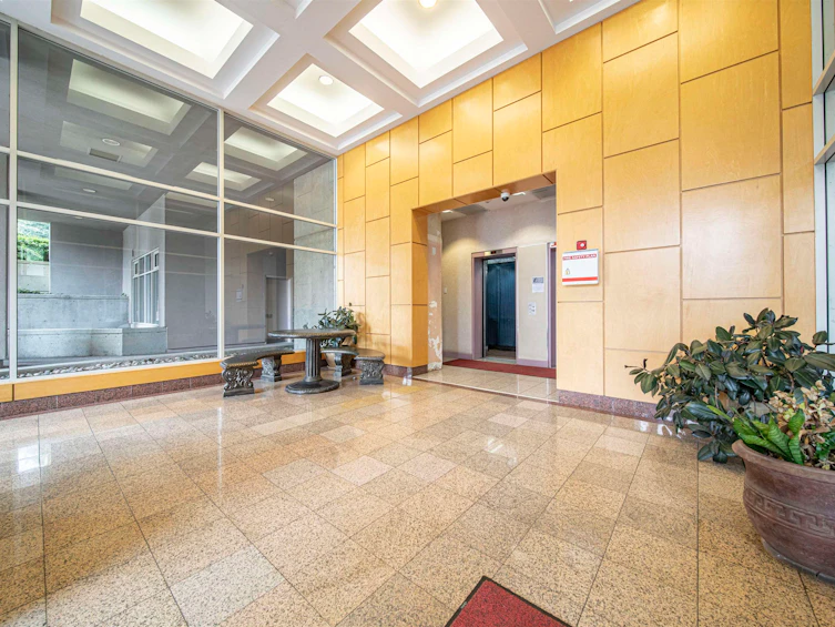 1007-9633 Manchester Drive, Burnaby, BC, V3N 4Y9 - 2