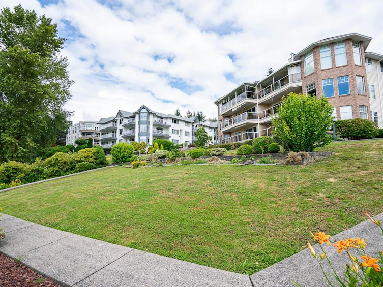 302-11601 227 Street, Maple Ridge, BC, V2X 0J7 - 30