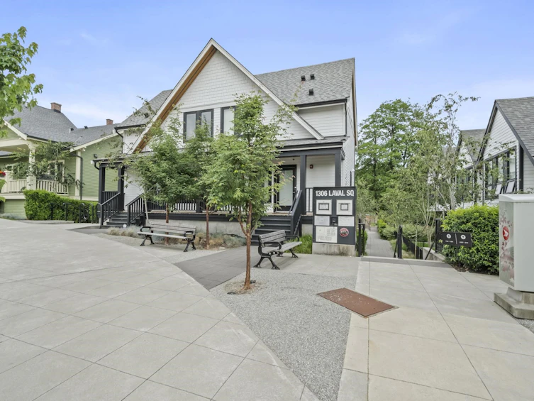 213-1306 Laval Square, Coquitlam, BC, V3K 0H4 - 29