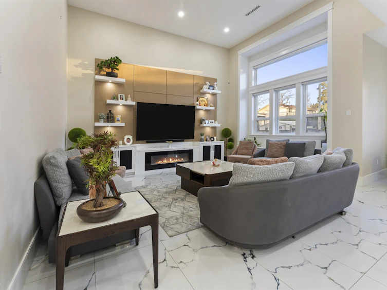 8020 114 Street, Delta, BC, V4C 5H6 - 9