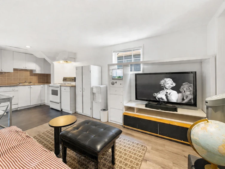 339 E 41st Avenue, Vancouver, BC, V5W 1N9 - 26