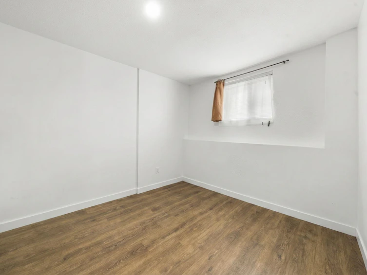 339 E 41st Avenue, Vancouver, BC, V5W 1N9 - 36