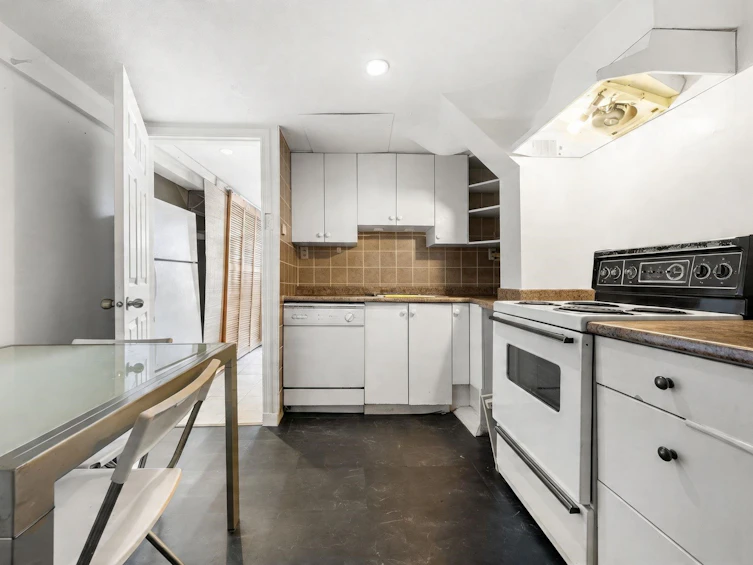 339 E 41st Avenue, Vancouver, BC, V5W 1N9 - 24