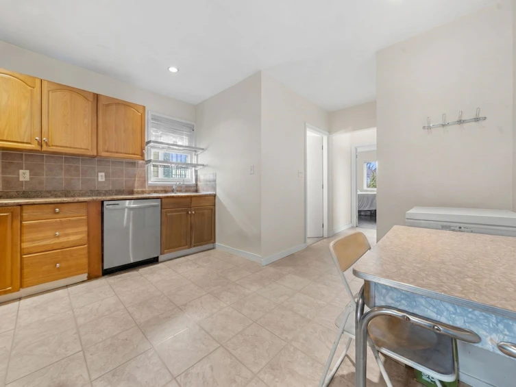 339 E 41st Avenue, Vancouver, BC, V5W 1N9 - 16
