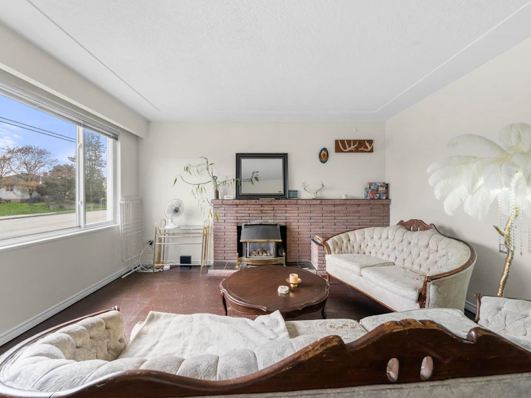 339 E 41st Avenue, Vancouver, BC, V5W 1N9 - 10