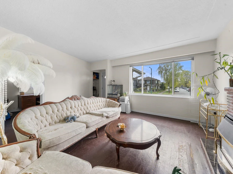 339 E 41st Avenue, Vancouver, BC, V5W 1N9 - 11
