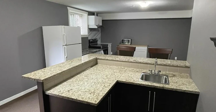 BSMT-24899 406b Avenue, Maple Ridge, BC, V2W 0E1 - 5