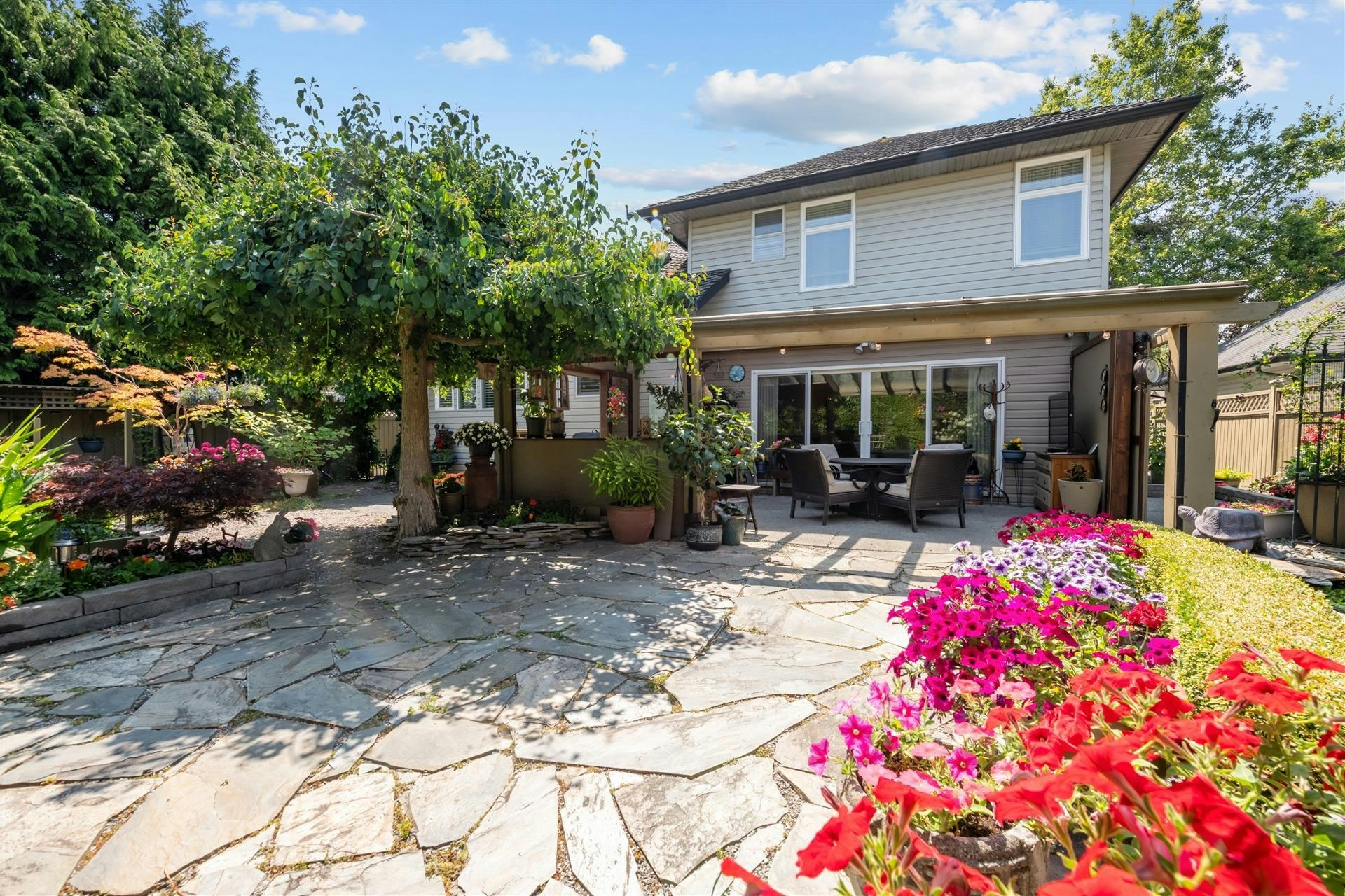 15239 29a Avenue, Surrey, BC, V4P 1G7