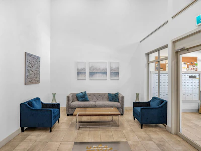 412-2436 Kelly Avenue - 4