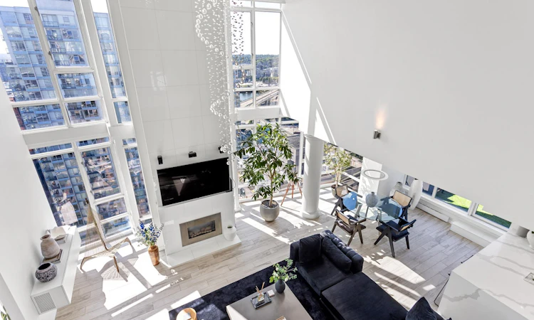 PH1-930 Cambie Street