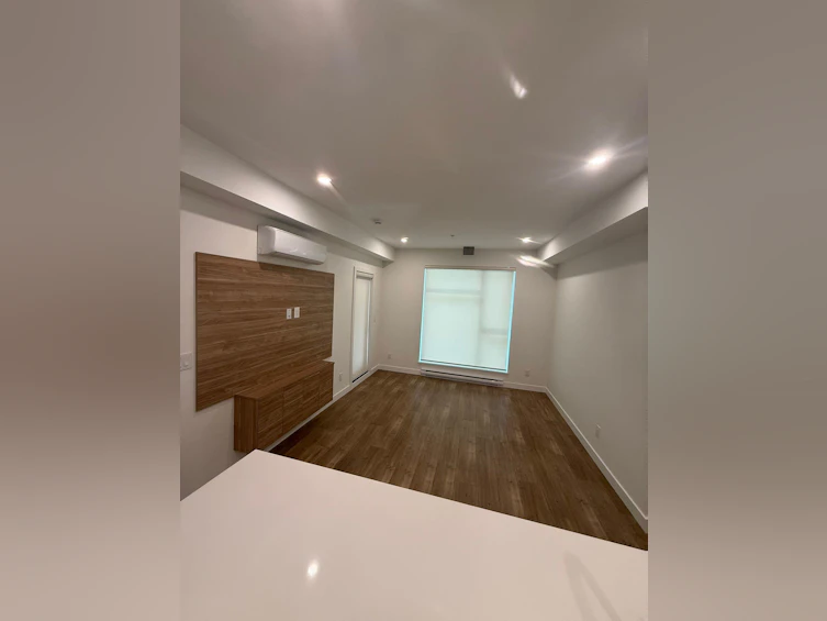 213-14398 60 Ave Street, Surrey, BC, V3X 2N5