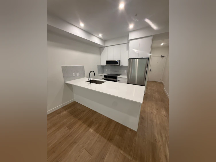 213-14398 60 Ave Street, Surrey, BC, V3X 2N5 - 9