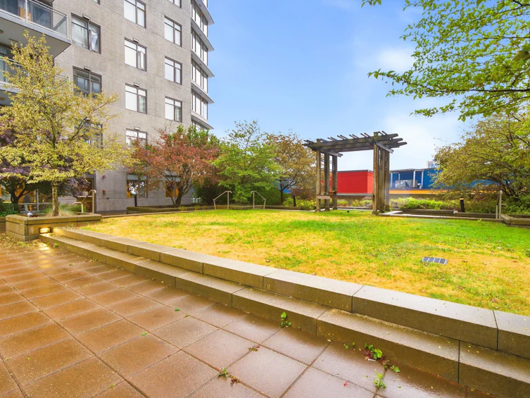 1005-898 Carnarvon Street, New Westminster, BC, V3M 0C3 - 14