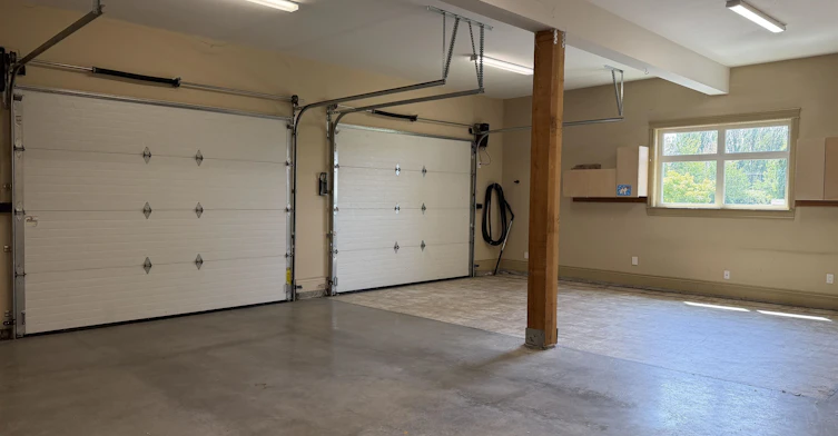 31xx 216 Street, Langley, BC, V2Z 2E6 - 2