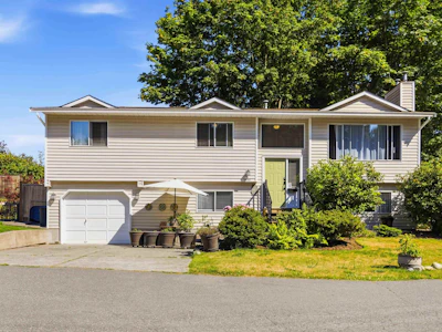 9030 James Place - 2
