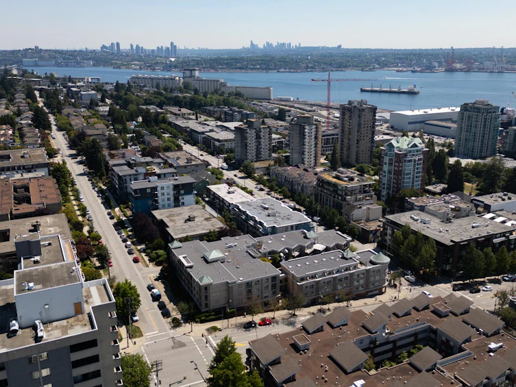 323-332 Lonsdale Avenue, North Vancouver, BC, V7M 3M5 - 37