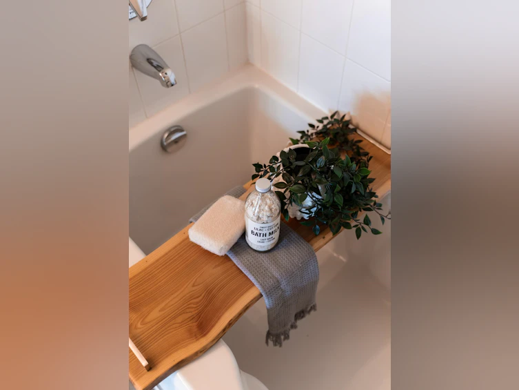 323-332 Lonsdale Avenue, North Vancouver, BC, V7M 3M5 - 20