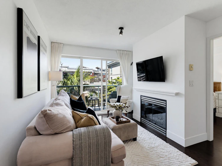 323-332 Lonsdale Avenue, North Vancouver, BC, V7M 3M5 - 6