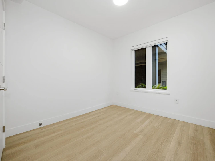 111-342 Mountain Highway, North Vancouver, BC, V7J 2K8 - 24