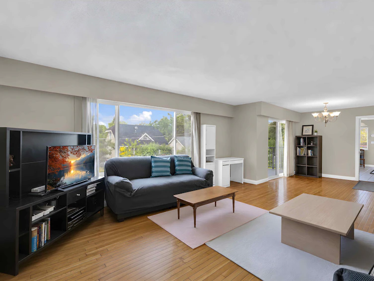 1020 E King Edward Avenue, Vancouver, BC, V5V 2E9 - 10