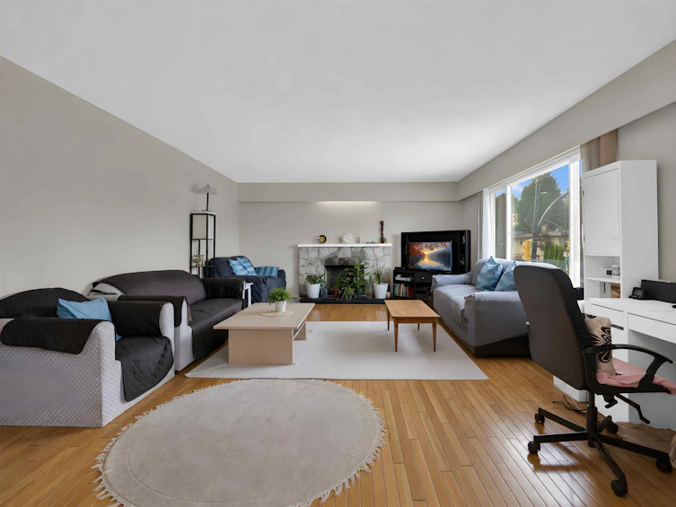 1020 E King Edward Avenue, Vancouver, BC, V5V 2E9 - 8