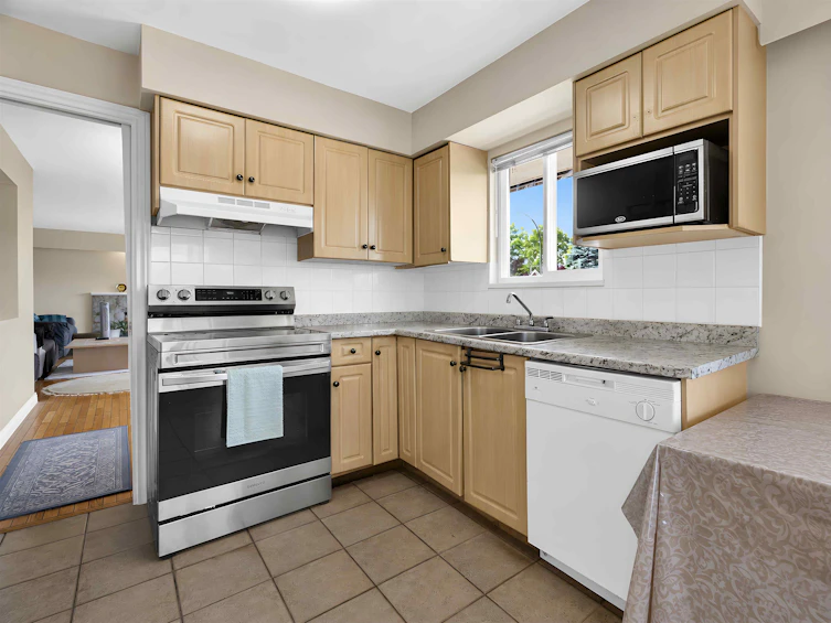 1020 E King Edward Avenue, Vancouver, BC, V5V 2E9 - 14