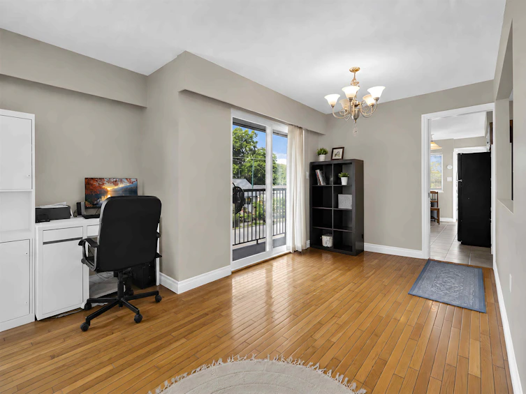 1020 E King Edward Avenue, Vancouver, BC, V5V 2E9 - 11