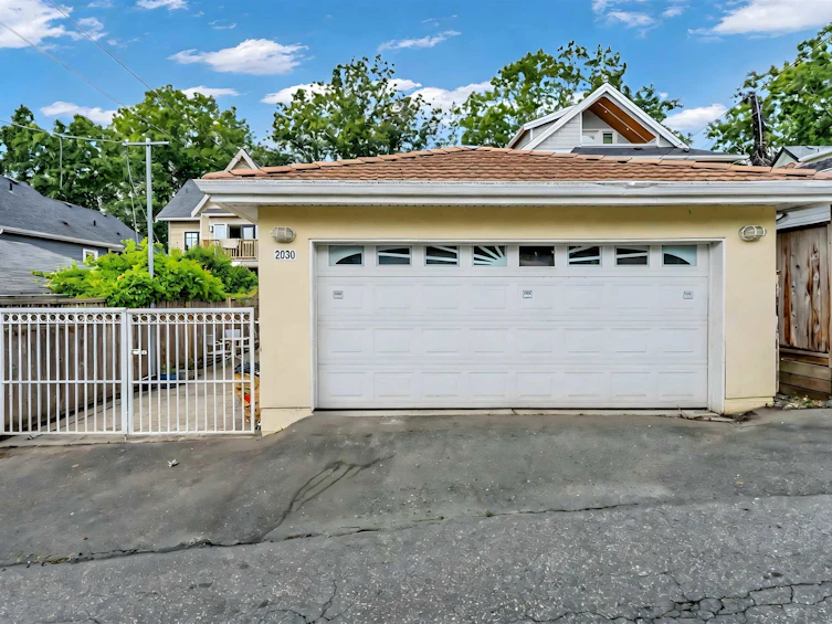 2030 E 2nd Avenue, Vancouver, BC, V5N 1E7 - 39